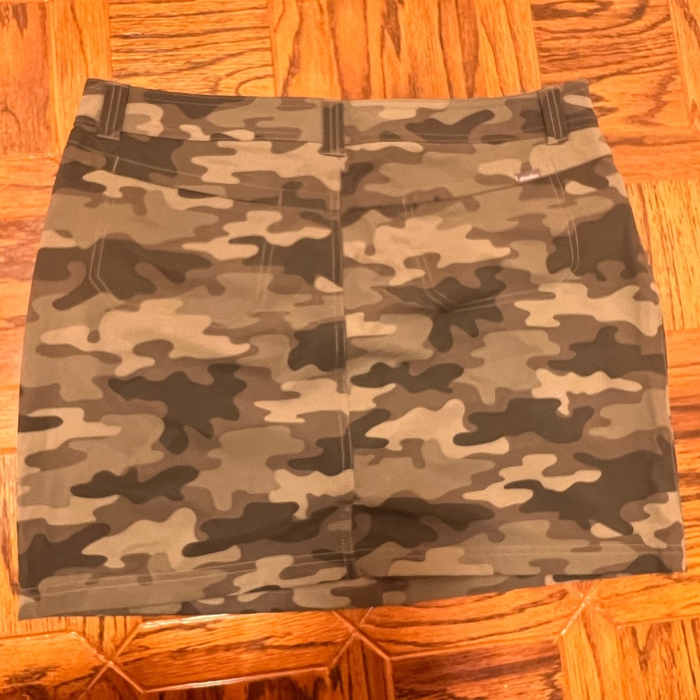 π 3 for $20 β
/ NWOT Eddie Bauer Women's Shorts Eddie Bauer Horizon Skort - Picture 5 of 5